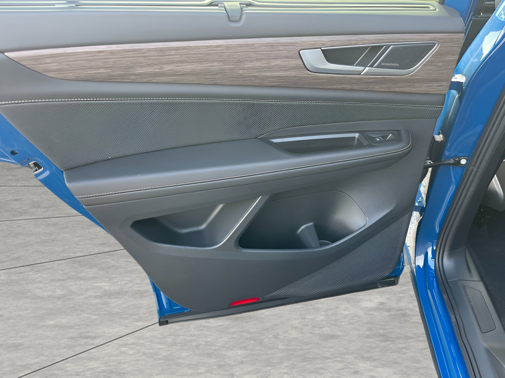 New 2026 Volkswagen Atlas SEL Premium R-Line image 30