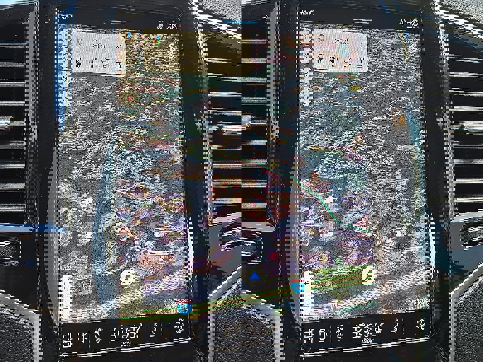 Used 2023 Volvo XC90 B6 Plus image 20