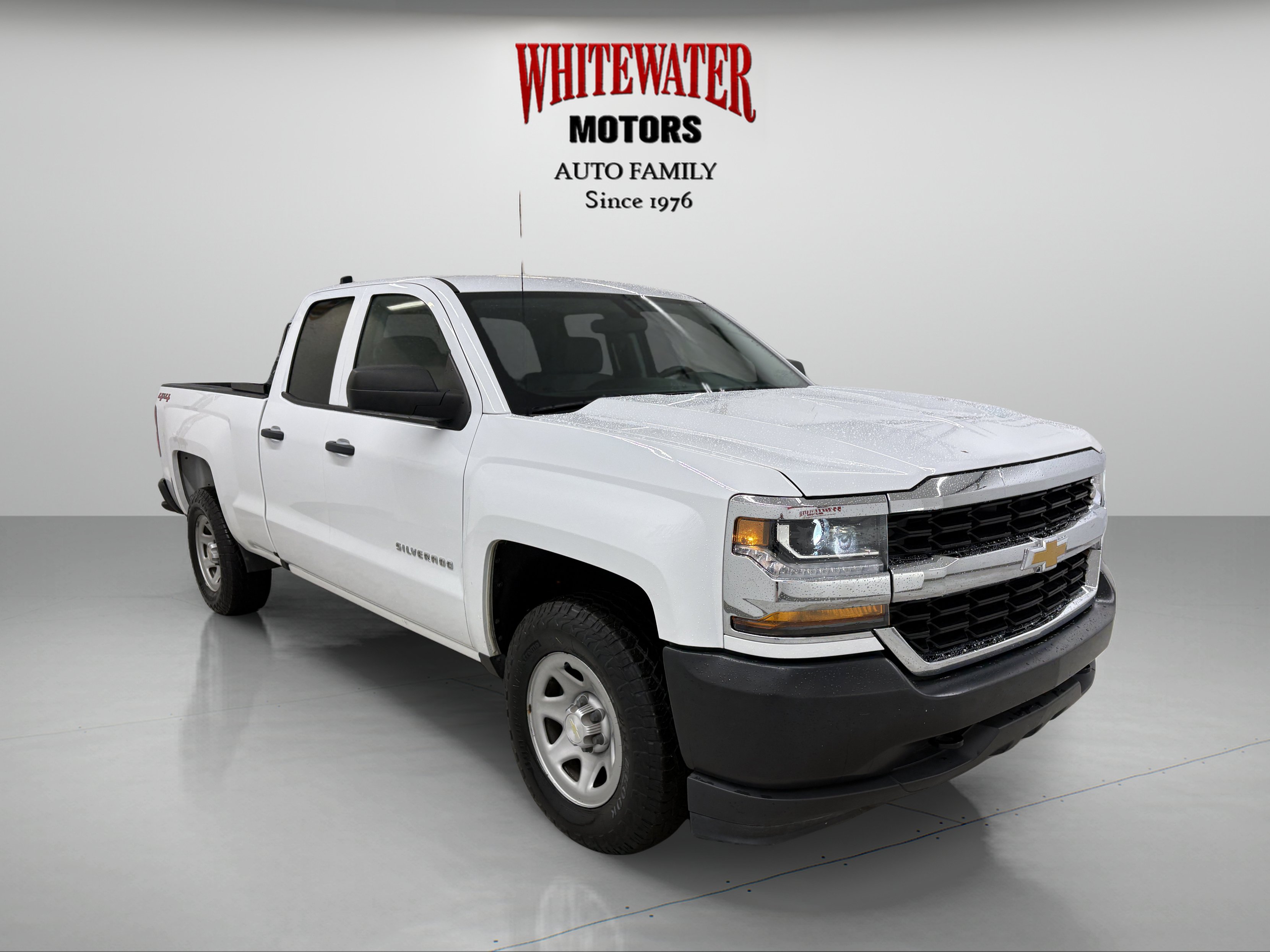 Used 2018 Chevrolet Silverado 1500 4x4 Double Cab image 5