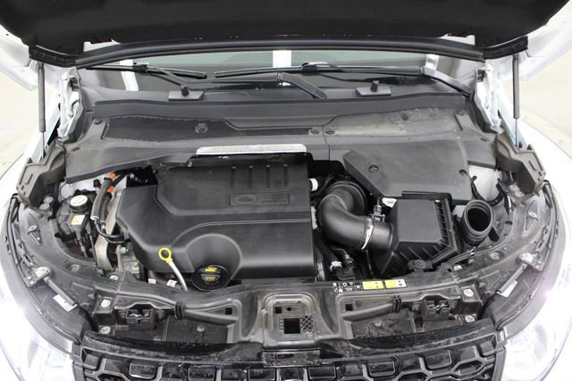 Used 2023 Land Rover Discovery Sport SE image 58