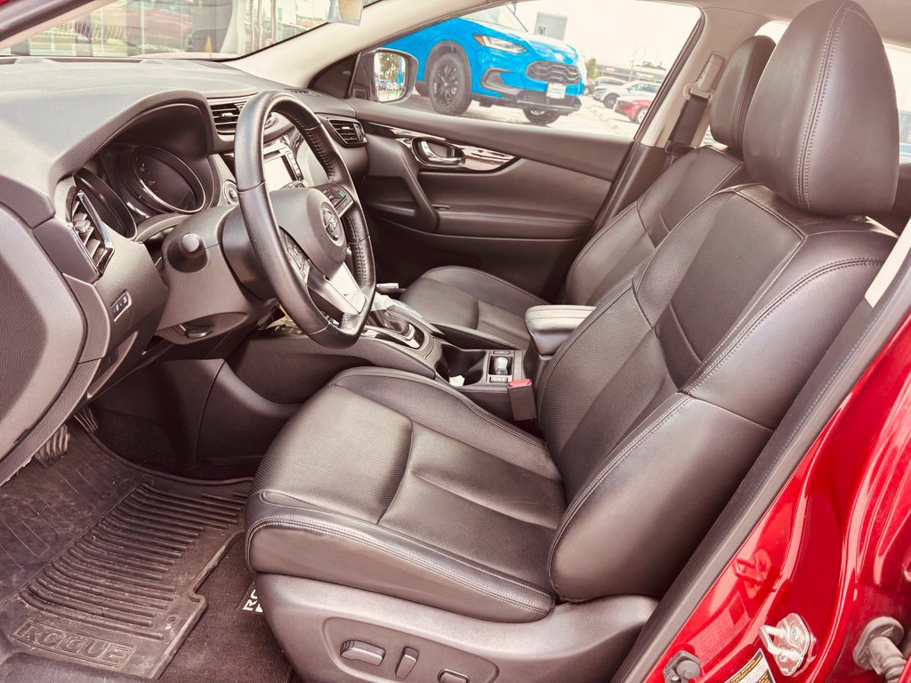 Used 2021 Nissan Rogue Sport SL FWD image 6