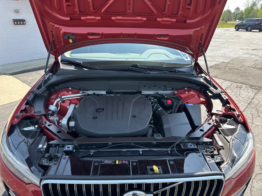 Used 2023 Volvo XC60 B5 Plus w/ Climate Package AWD/4WD image 10