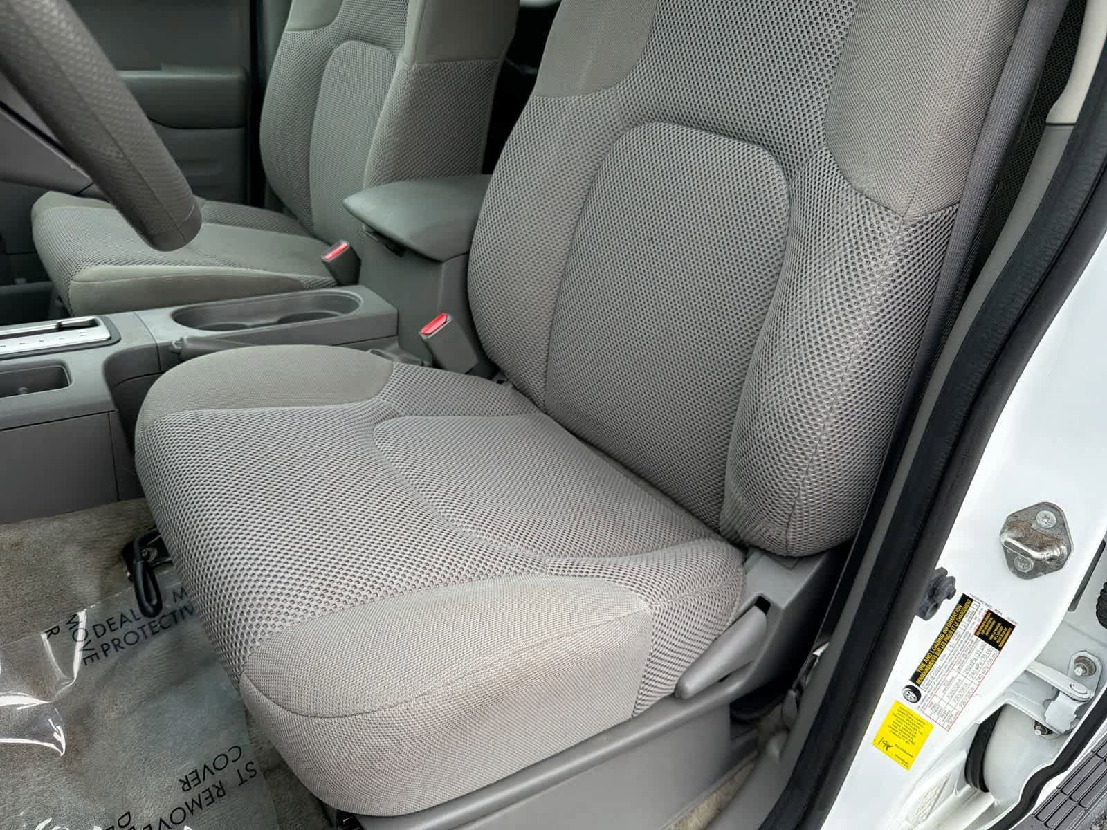 Used 2018 Nissan Frontier SV AWD/4WD image 17
