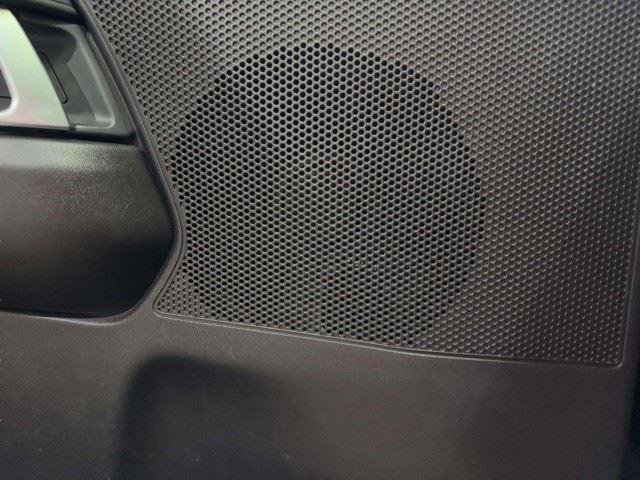 Used 2017 Land Rover Discovery HSE AWD/4WD image 20