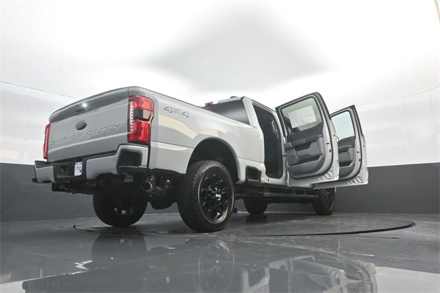 New 2026 Ford F250 XLT w/ XLT Premium Package image 38