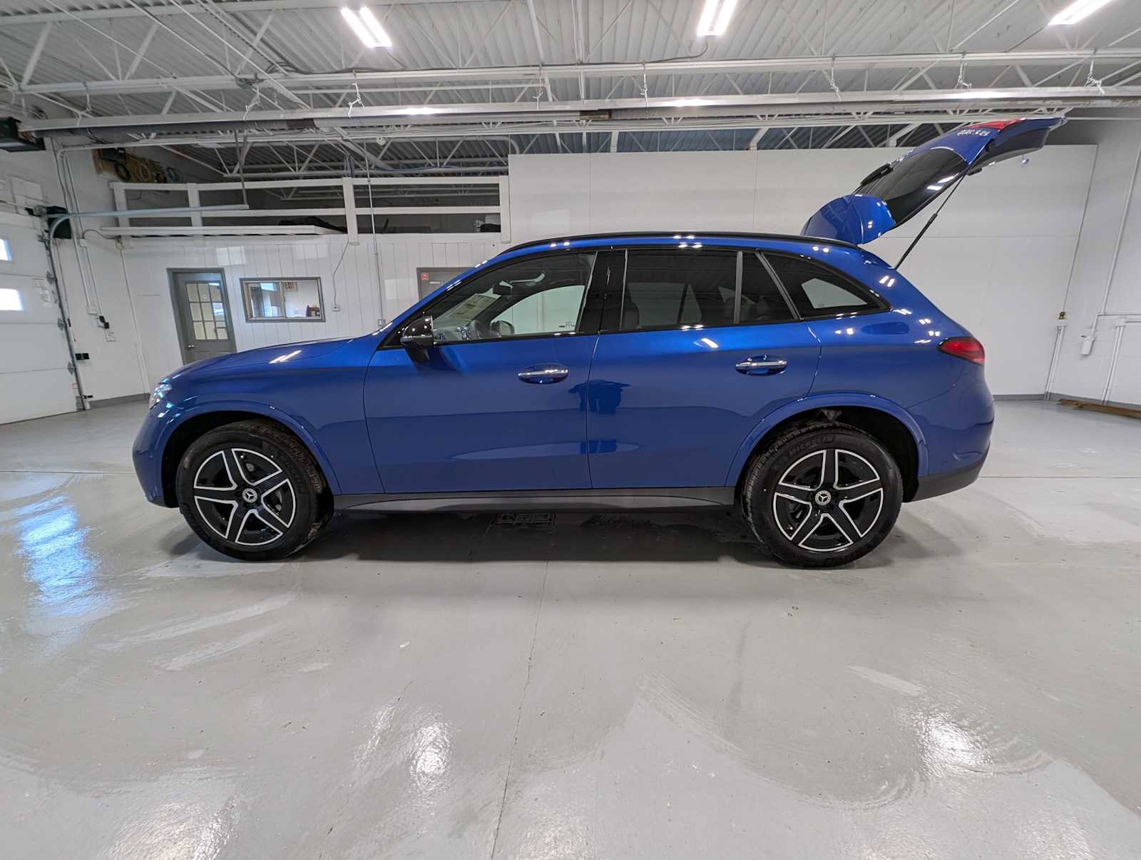 New 2026 Mercedes-Benz GLC 300 GLC 300 image 10