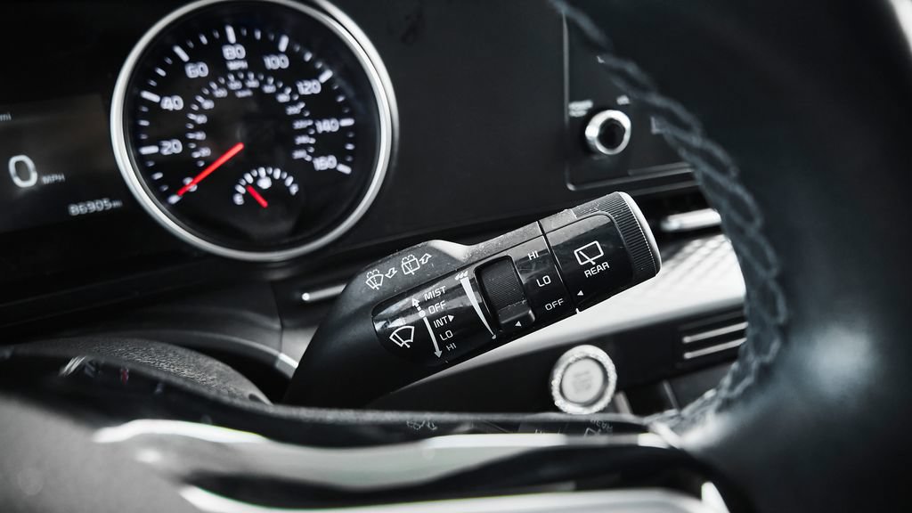 Used 2022 Kia Carnival LX FWD image 20