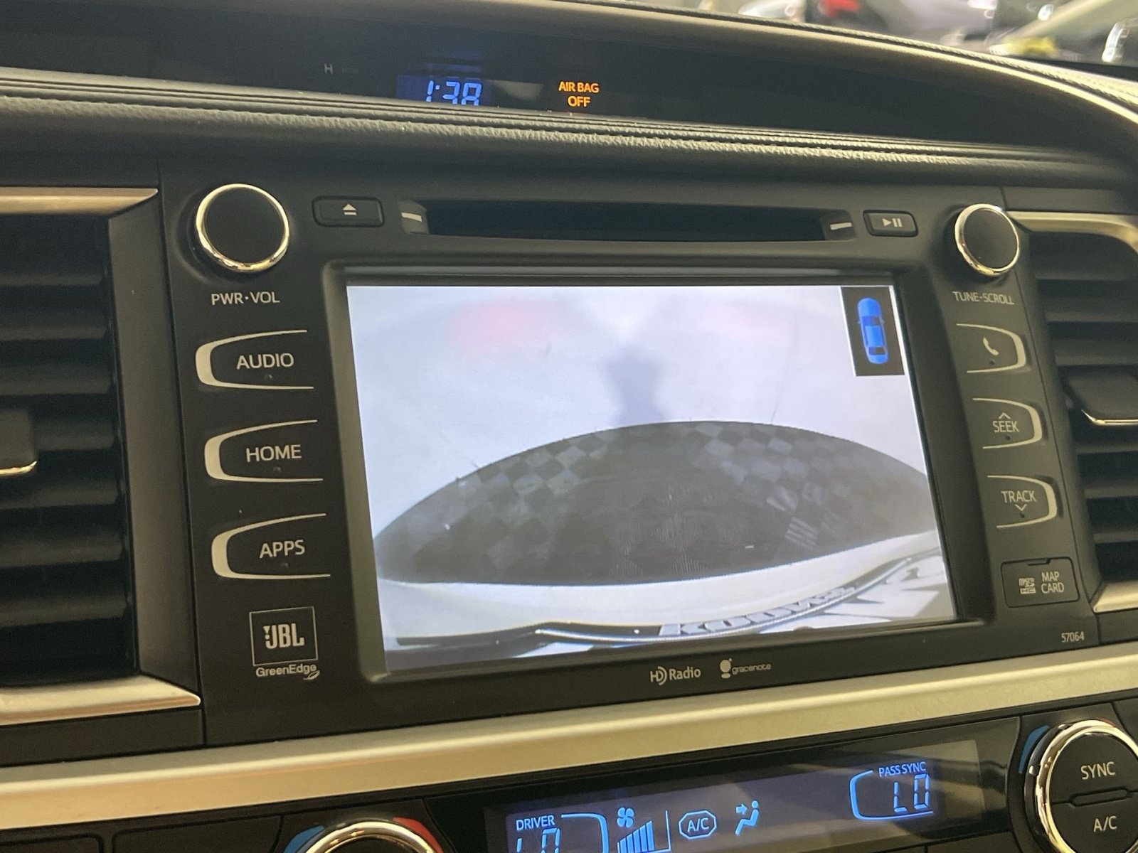 Used 2014 Toyota Highlander Limited AWD/4WD image 20