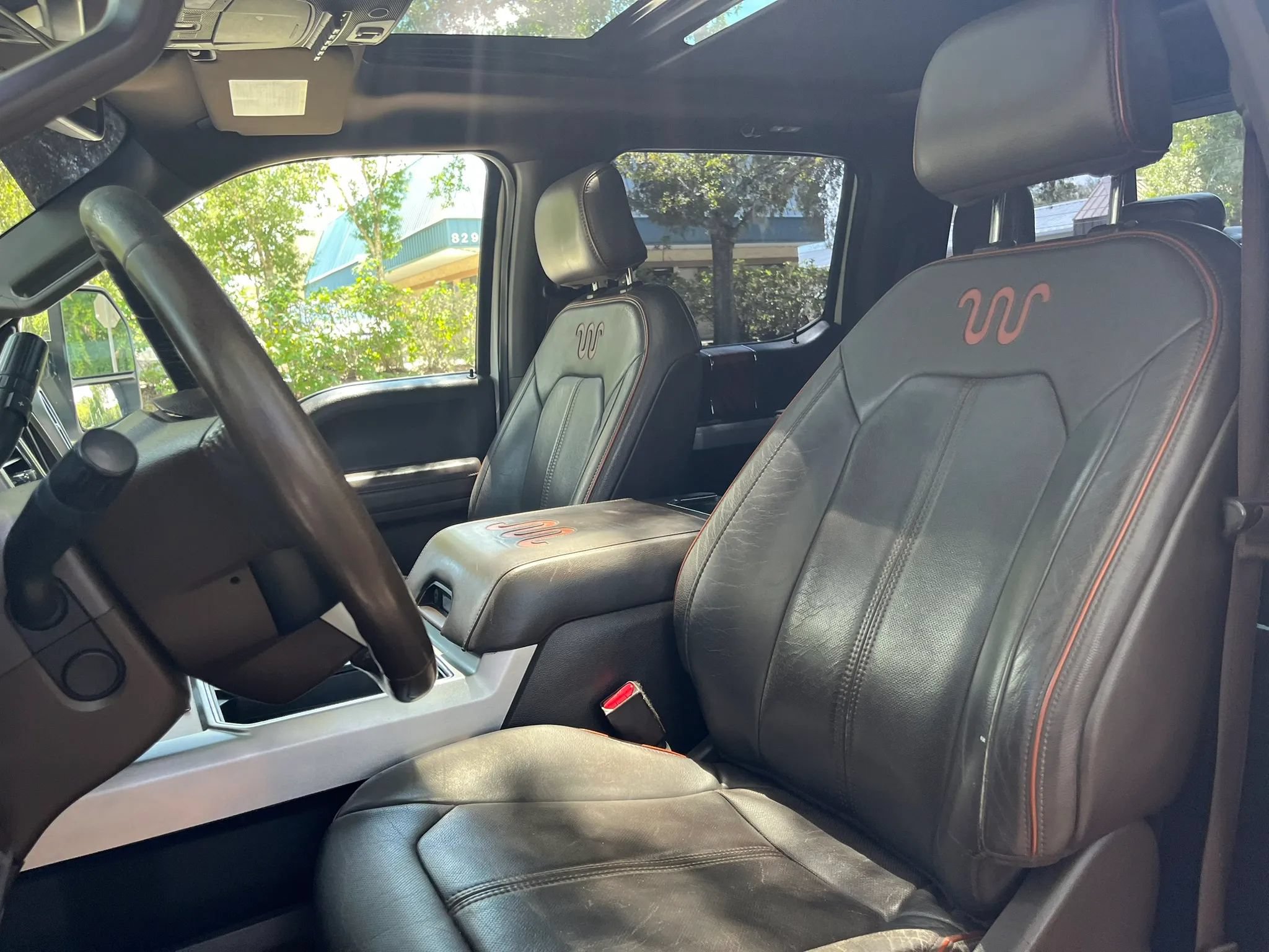 Used 2017 Ford F250 King Ranch w/ King Ranch Ultimate Package AWD/4WD image 16