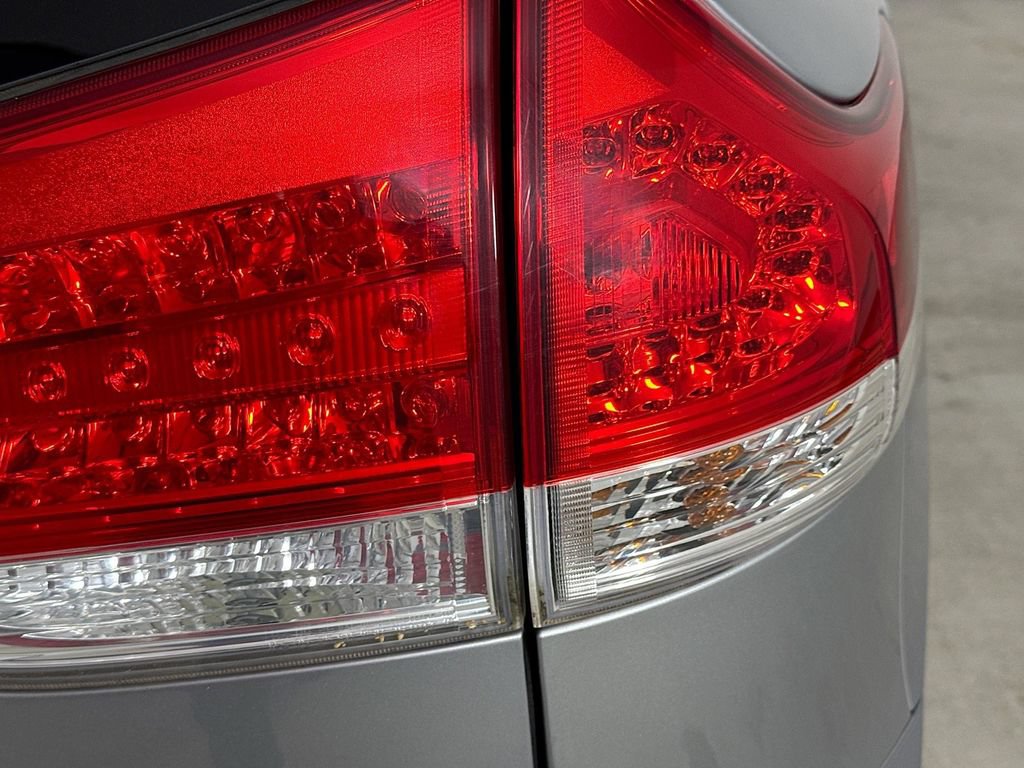 Used 2013 Toyota Sienna XLE FWD image 34