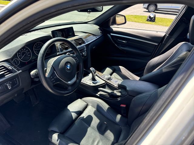 Used 2016 BMW 328i xDrive Sedan AWD/4WD image 14
