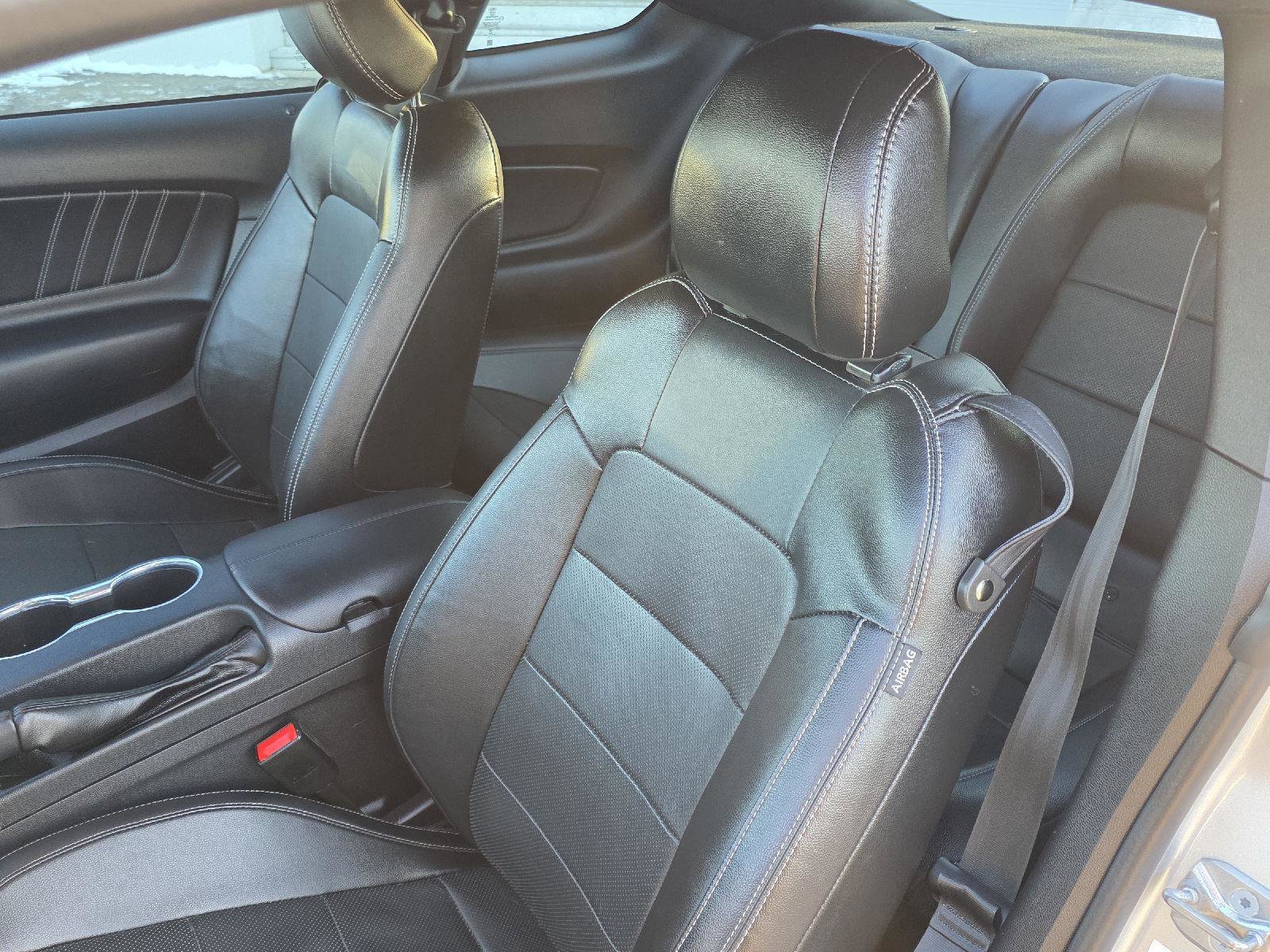 Used 2018 Ford Mustang Premium image 27