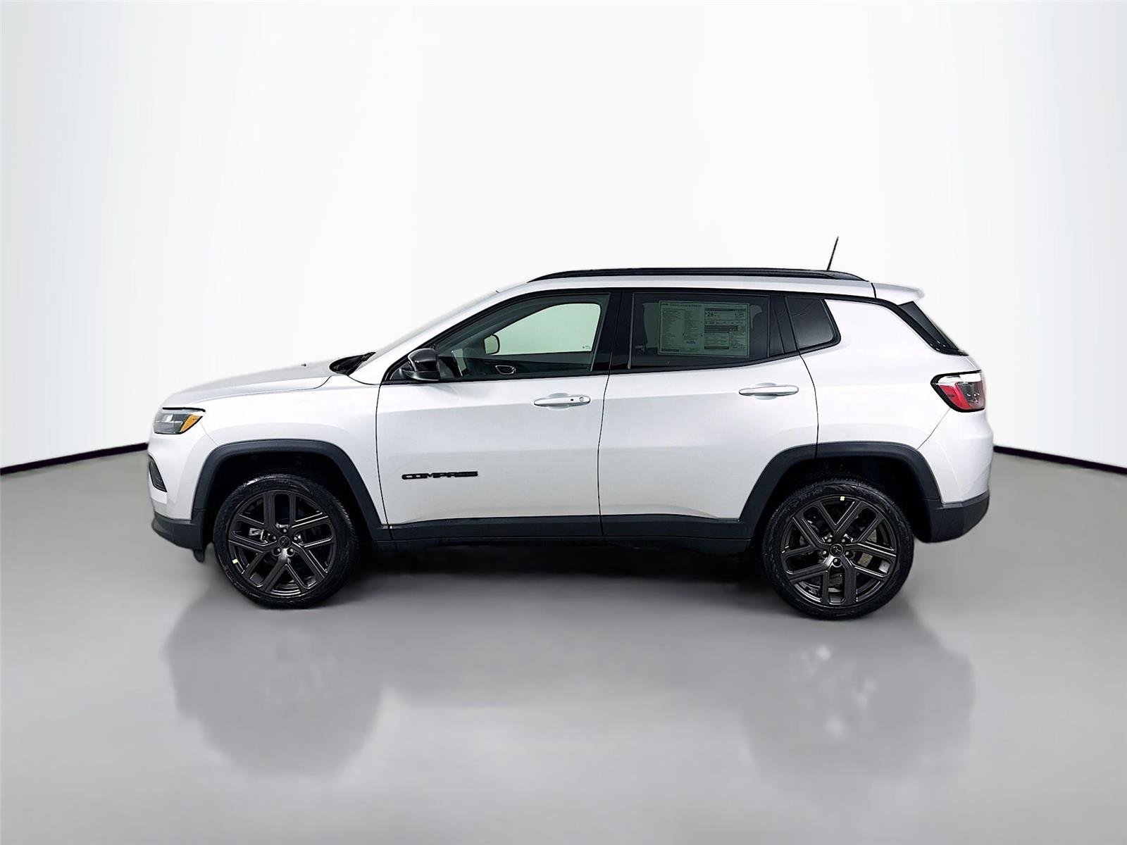 New 2026 Jeep Compass Latitude image 4