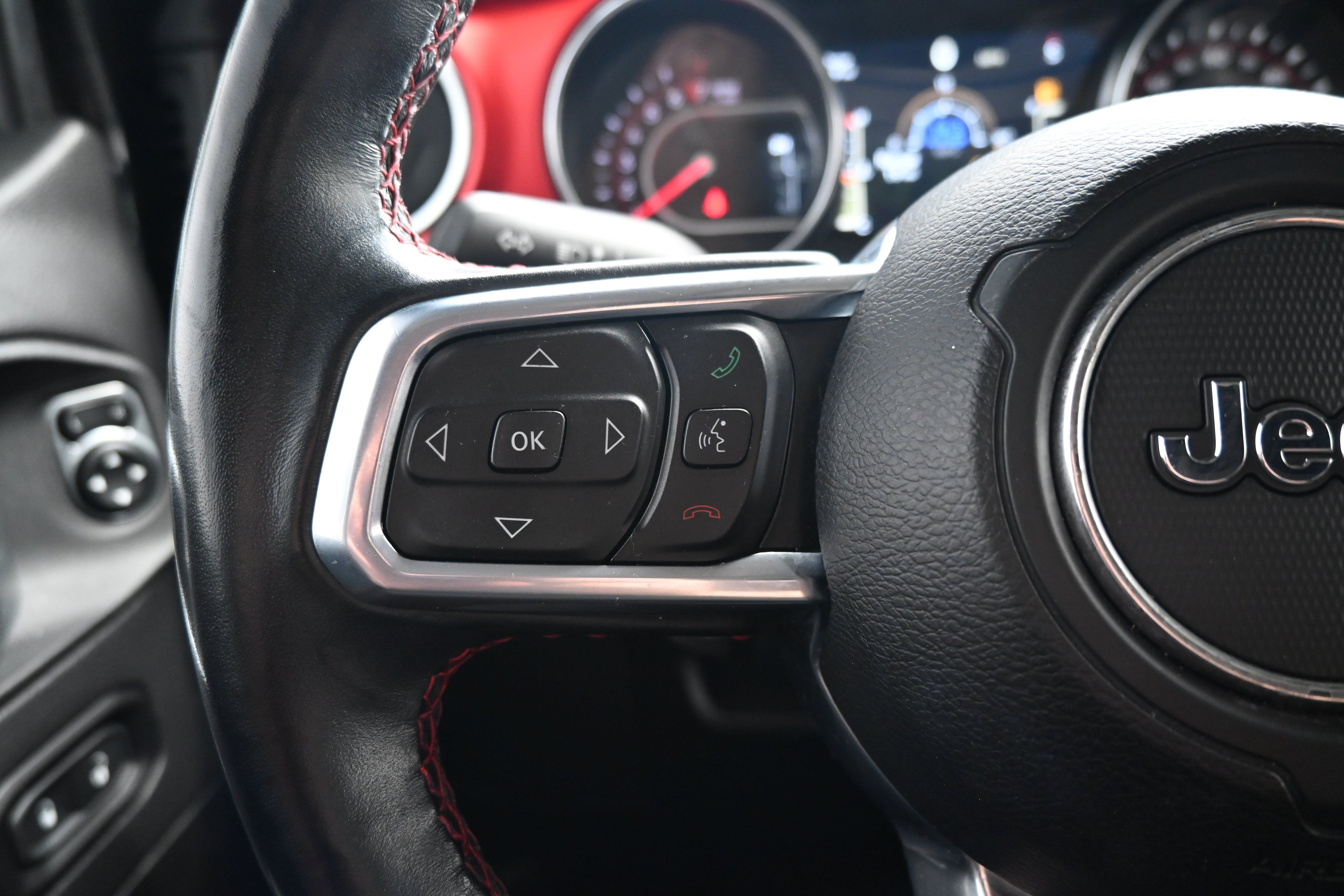 Used 2021 Jeep Wrangler Rubicon AWD/4WD image 18