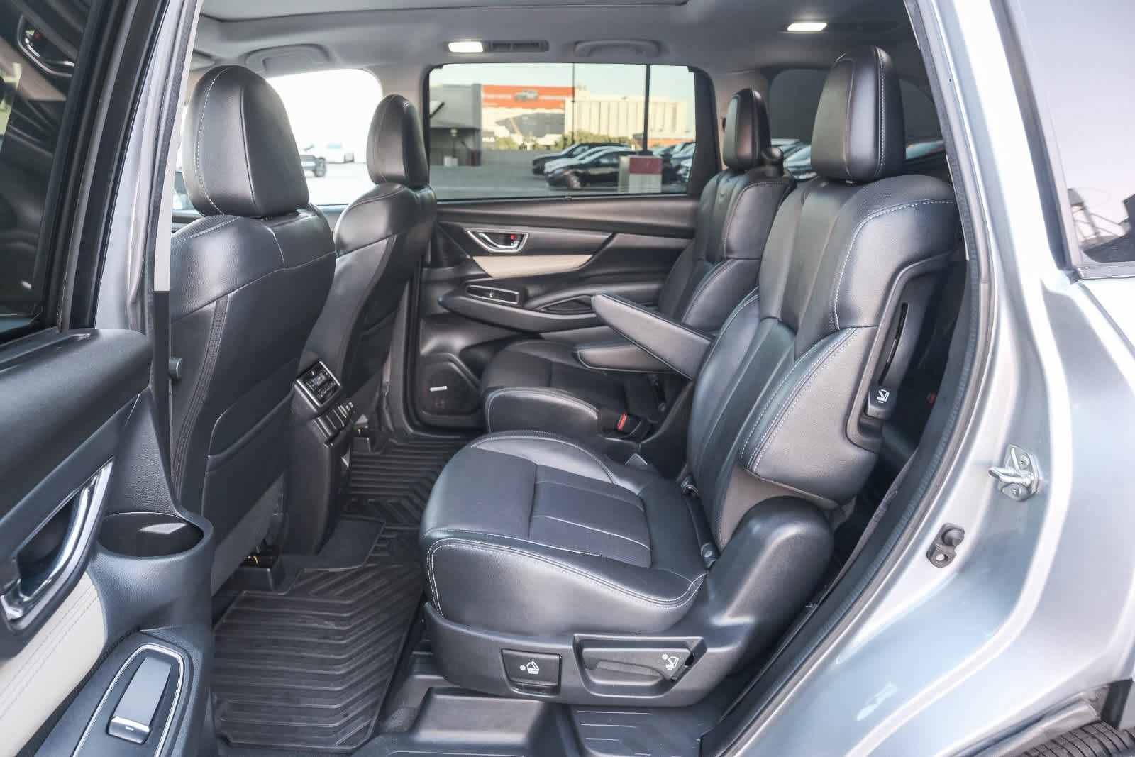 Used 2020 Subaru Ascent Limited w/ Technology Package AWD/4WD image 19