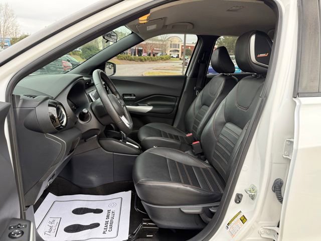 Used 2020 Nissan Kicks SR w/ SR Premium Package image 13