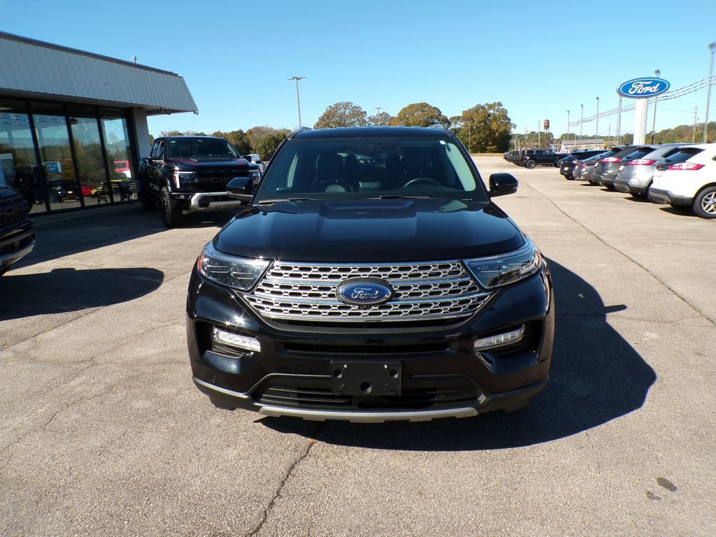 Used 2022 Ford Explorer Limited w/ Limited Technology Package image 2