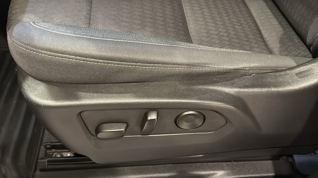 Used 2022 GMC Sierra 1500 Elevation image 24