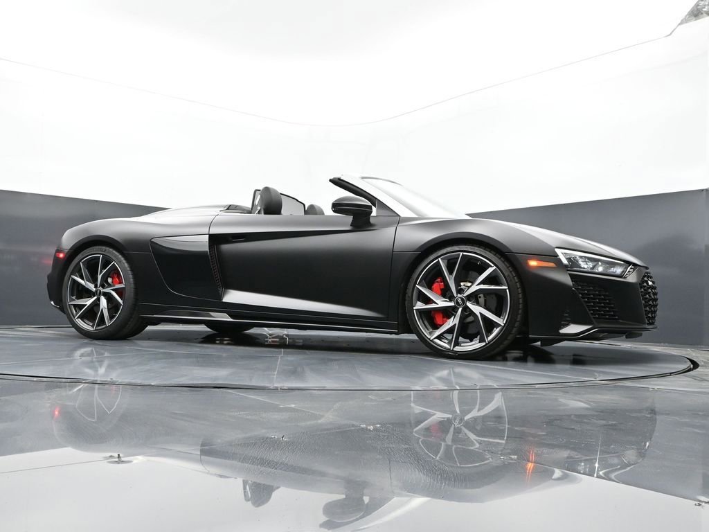 Used 2021 Audi R8 V10 w/ Premium Package image 47