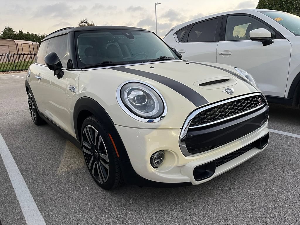 Used 2020 MINI Cooper S w/ Signature Upholstery Package FWD image 2