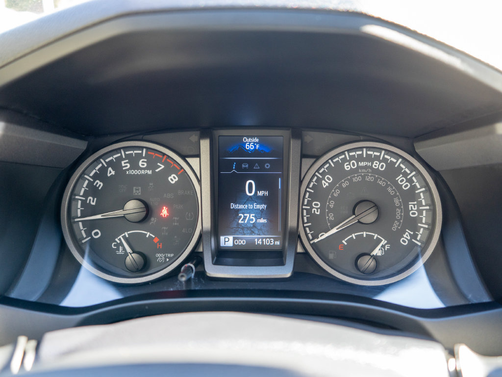 Used 2022 Toyota Tacoma TRD Off-Road AWD/4WD image 20