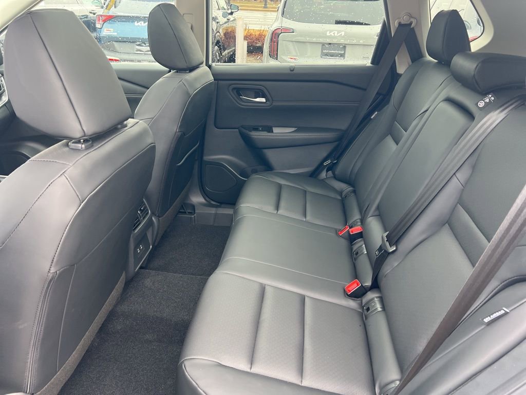 Certified 2026 Nissan Rogue SV w/ SV Premium Package image 9