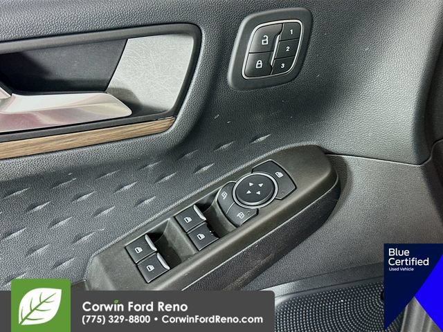Certified 2020 Ford Escape Titanium AWD/4WD image 21