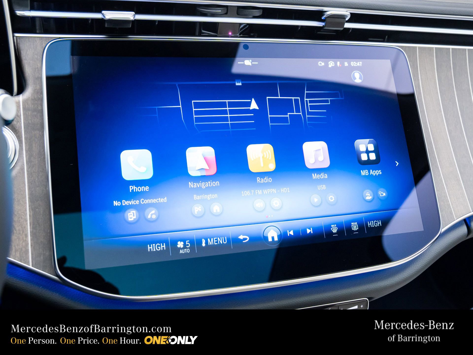 New 2026 Mercedes-Benz E 450 4MATIC Sedan image 21