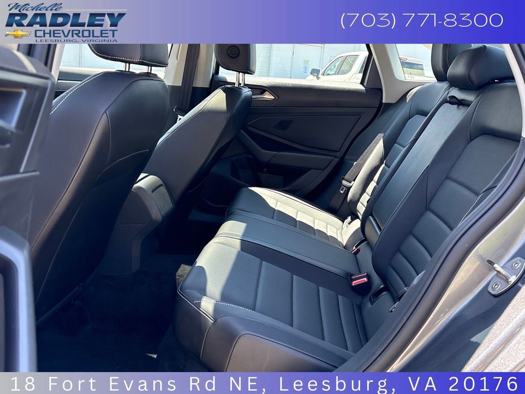 Used 2022 Volkswagen Jetta SE FWD image 23