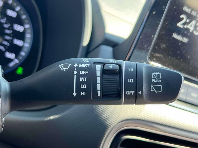 Certified 2023 Hyundai Kona SEL w/ Convenience Package AWD/4WD image 24
