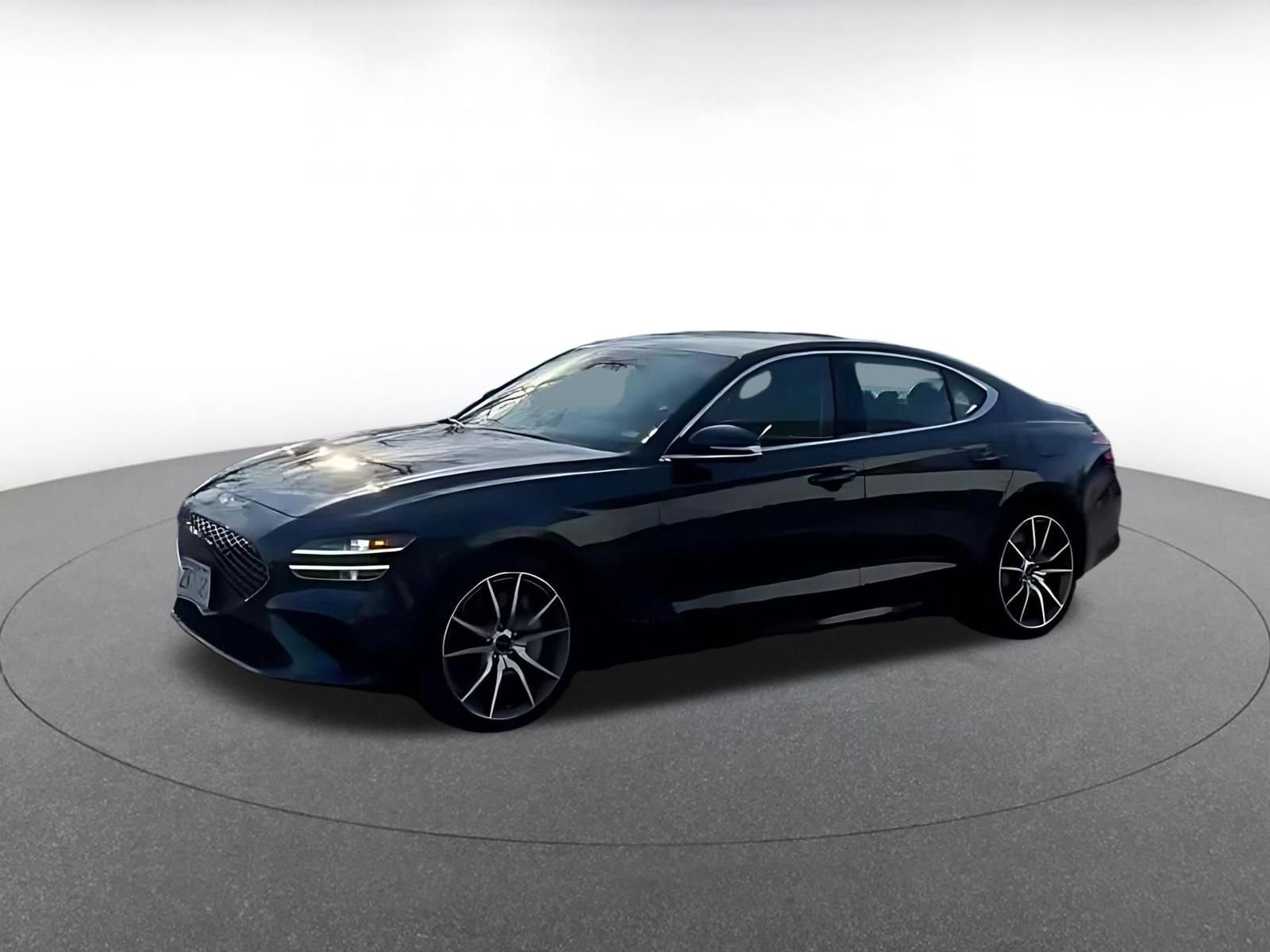 Used 2025 Genesis G70 2.5T image 7