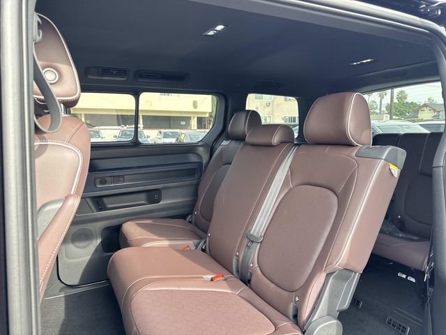 New 2025 Volkswagen ID. Buzz Pro S image 9