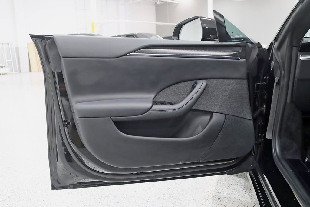Used 2025 Tesla Model S Plaid AWD/4WD image 34