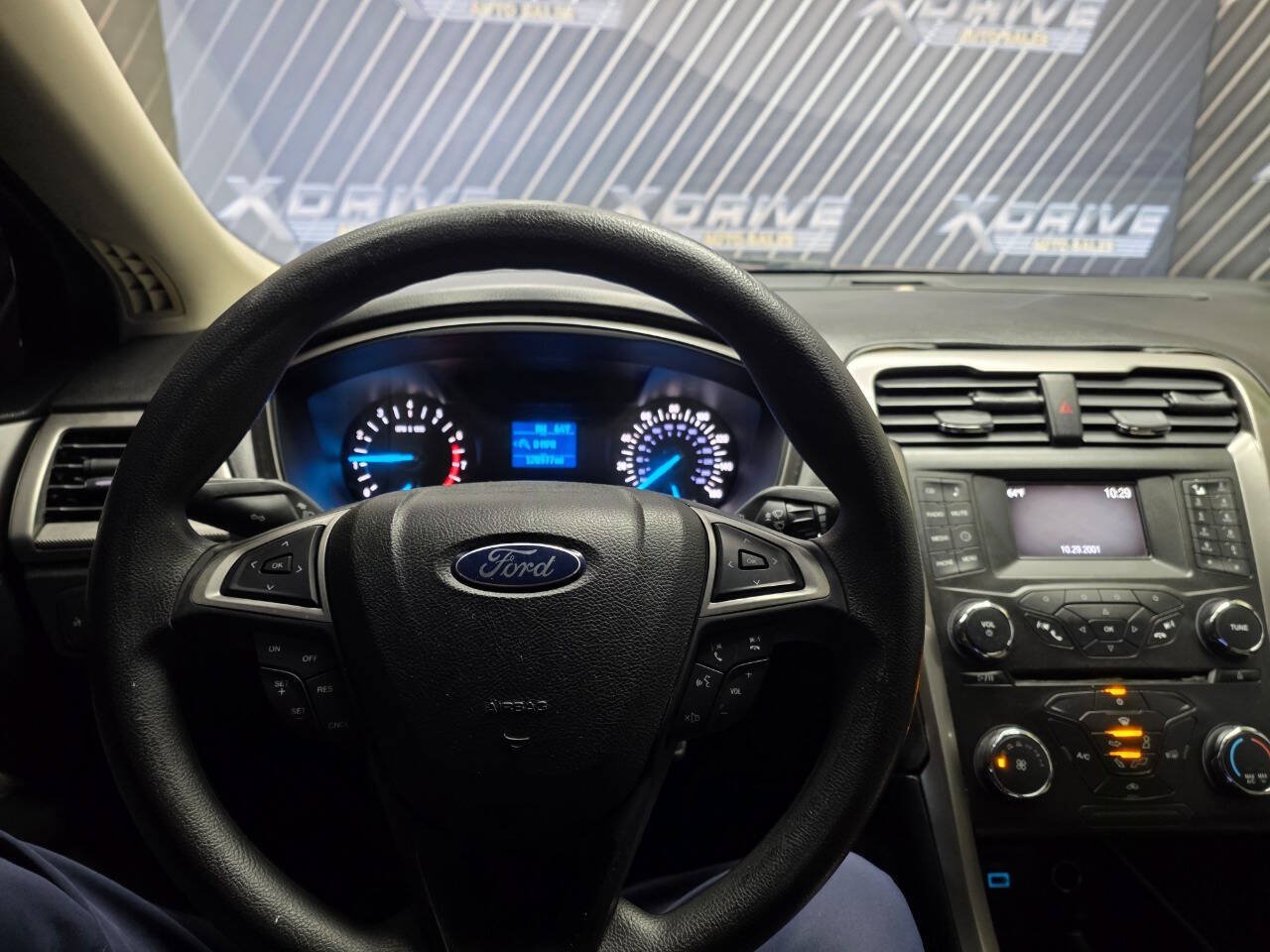 Used 2017 Ford Fusion S FWD image 19