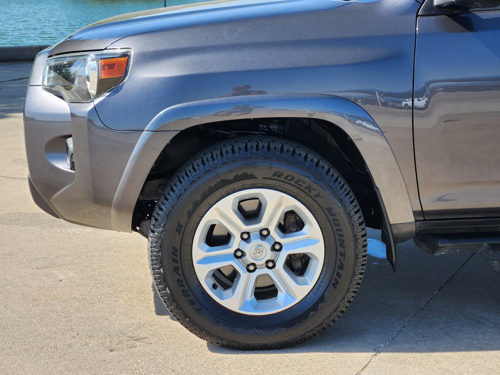 Used 2023 Toyota 4Runner SR5 Premium w/ Moonroof Package AWD/4WD image 26