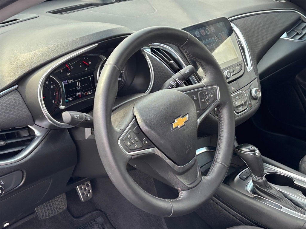 Used 2017 Chevrolet Malibu LT w/ Driver Confidence Package image 7