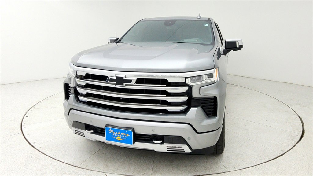 Certified 2023 Chevrolet Silverado 1500 High Country w/ Technology Package image 2