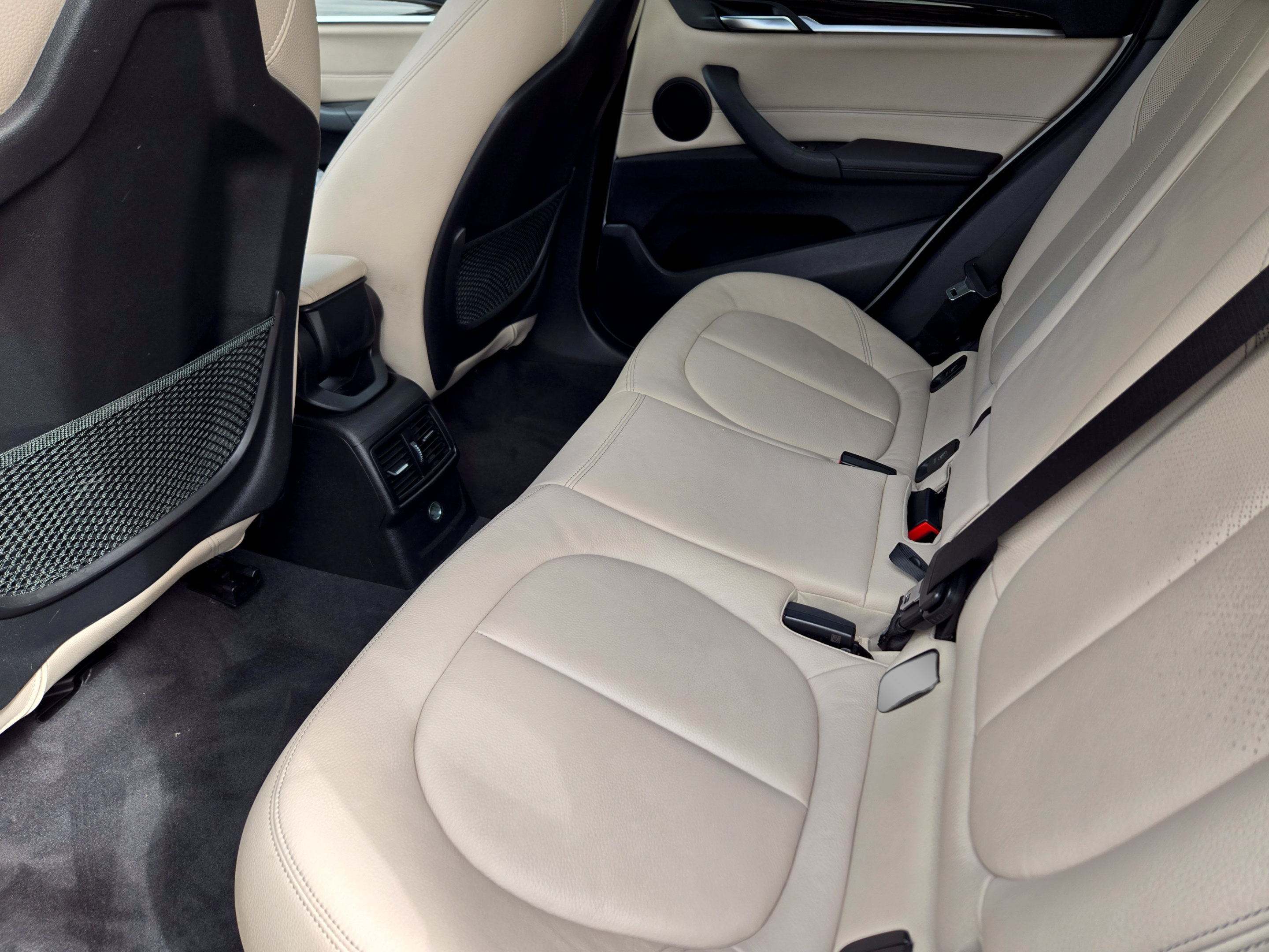 Used 2018 BMW X1 sDrive28i w/ Premium Package FWD image 32