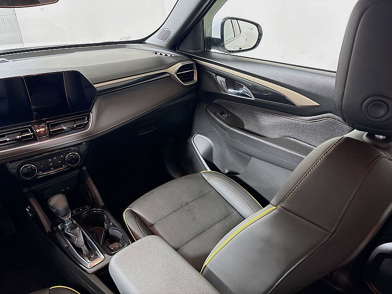 Used 2024 Chevrolet TrailBlazer ACTIV w/ Driver Confidence Package image 23