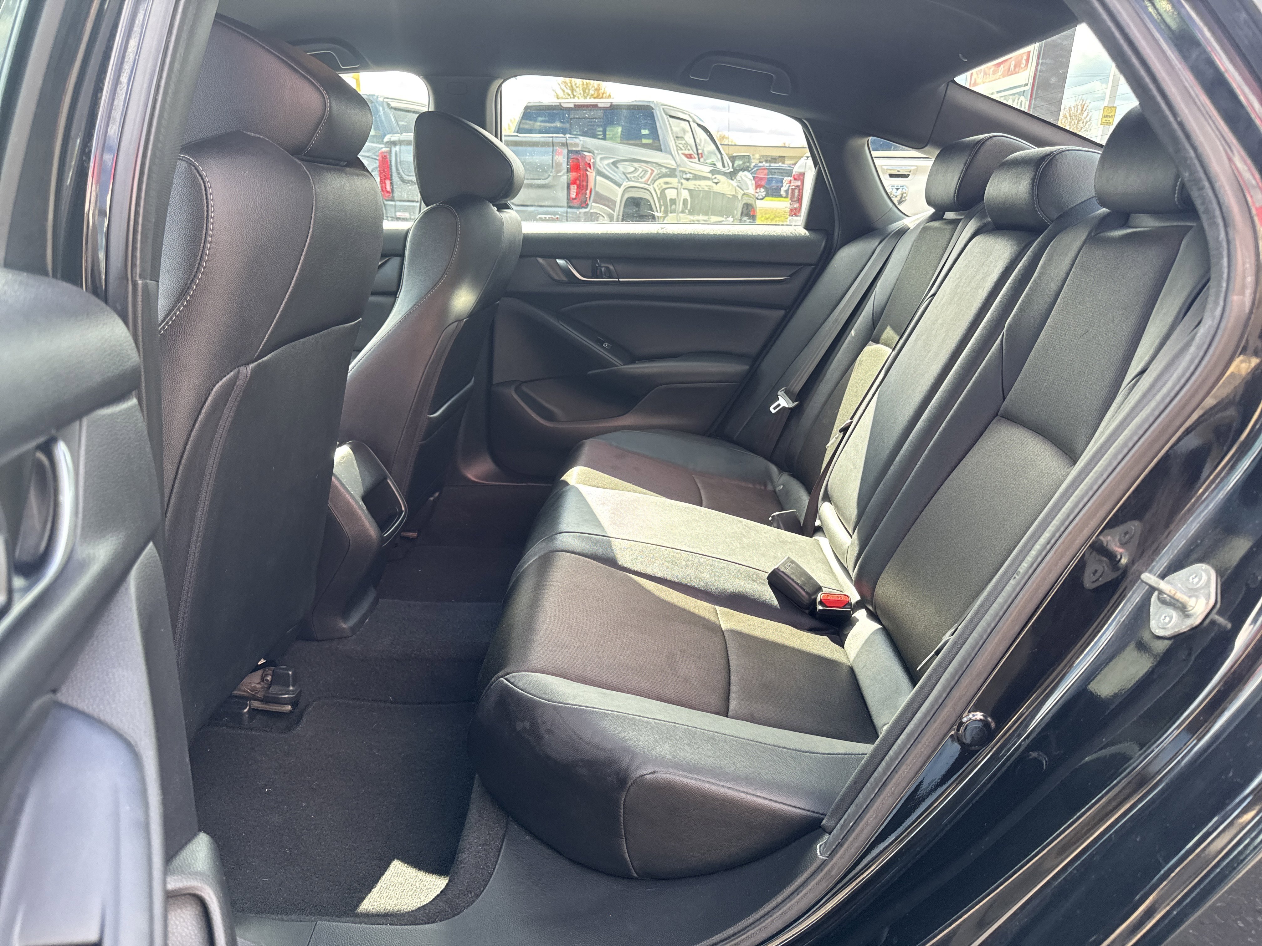 Used 2019 Honda Accord Sport image 30