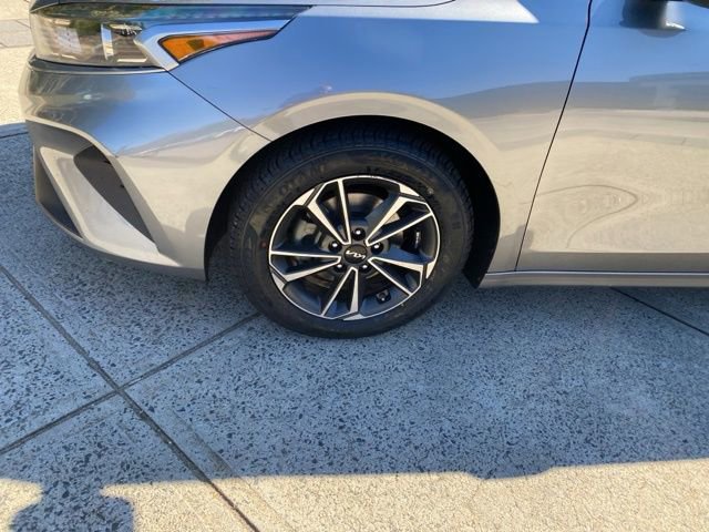 Used 2022 Kia Forte LXS FWD image 10
