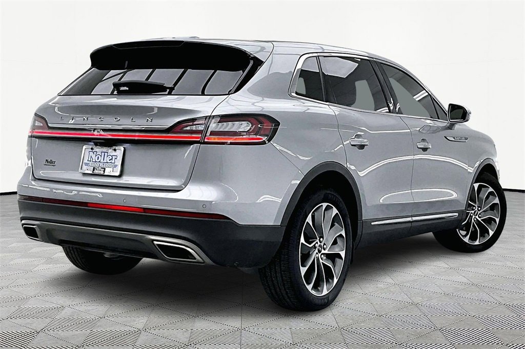 Used 2021 Lincoln Nautilus Reserve w/ Cargo Utility Package image 2