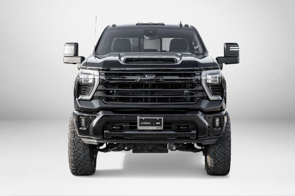 Used 2024 Chevrolet Silverado 2500 High Country w/ High Country Premium Package image 3