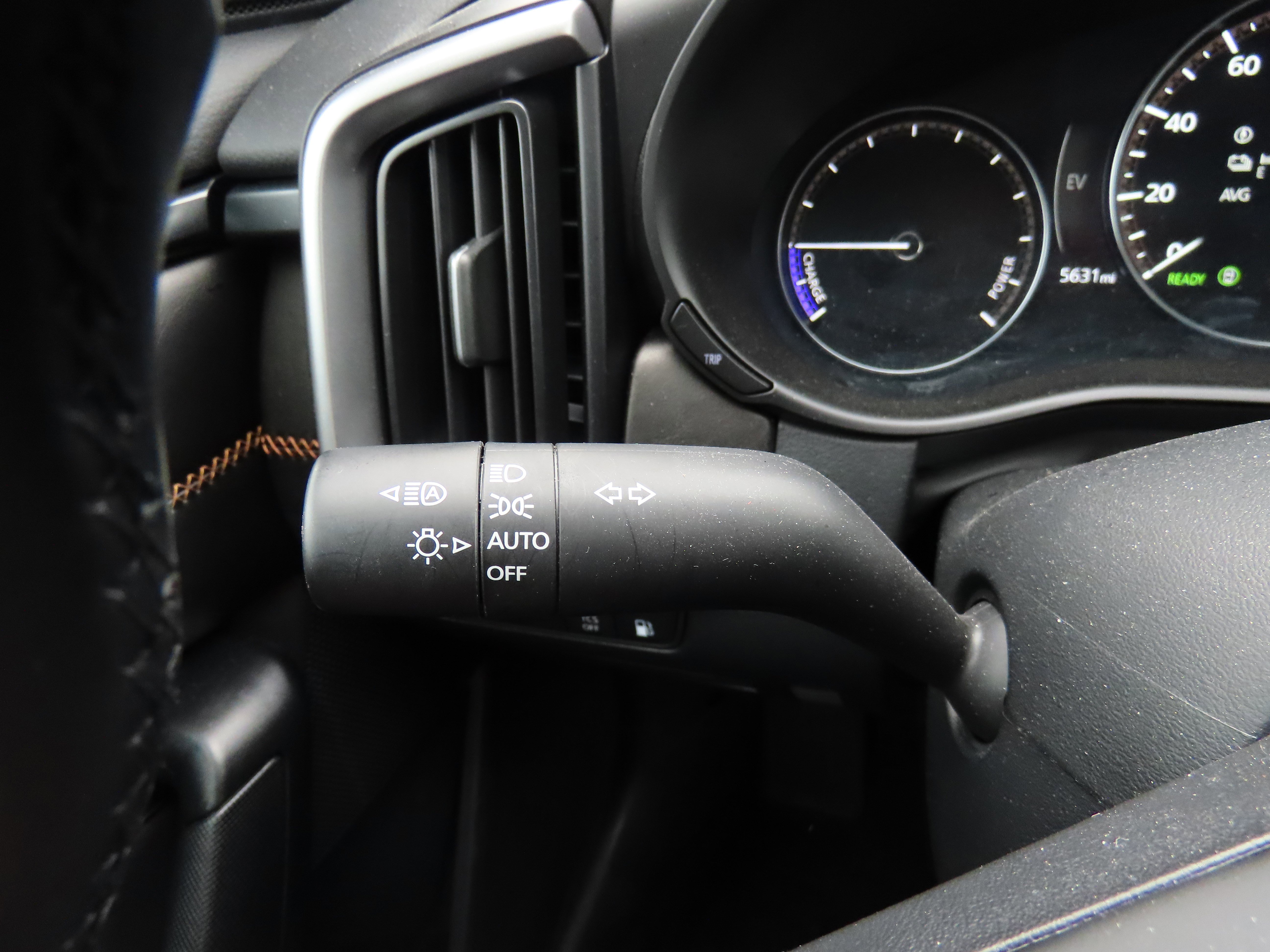 Used 2025 MAZDA CX-50 AWD 2.5 Hybrid w/ Premium Pkg image 36