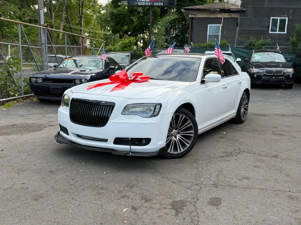 Used 2012 Chrysler 300 S RWD image 4