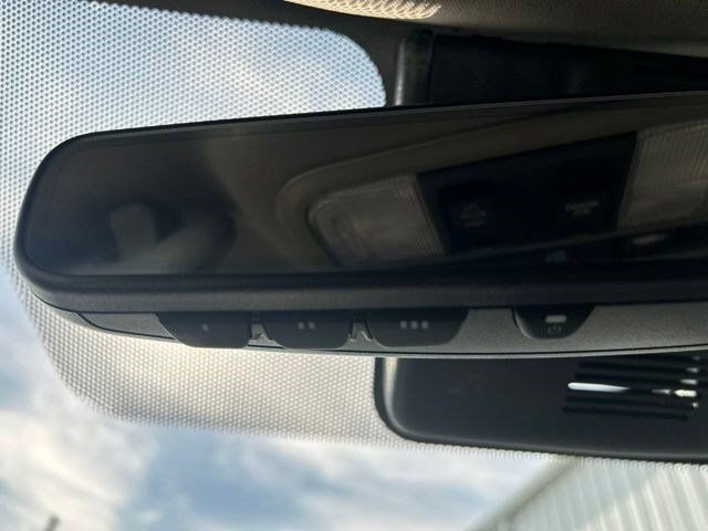 Used 2021 Honda Pilot Touring image 38