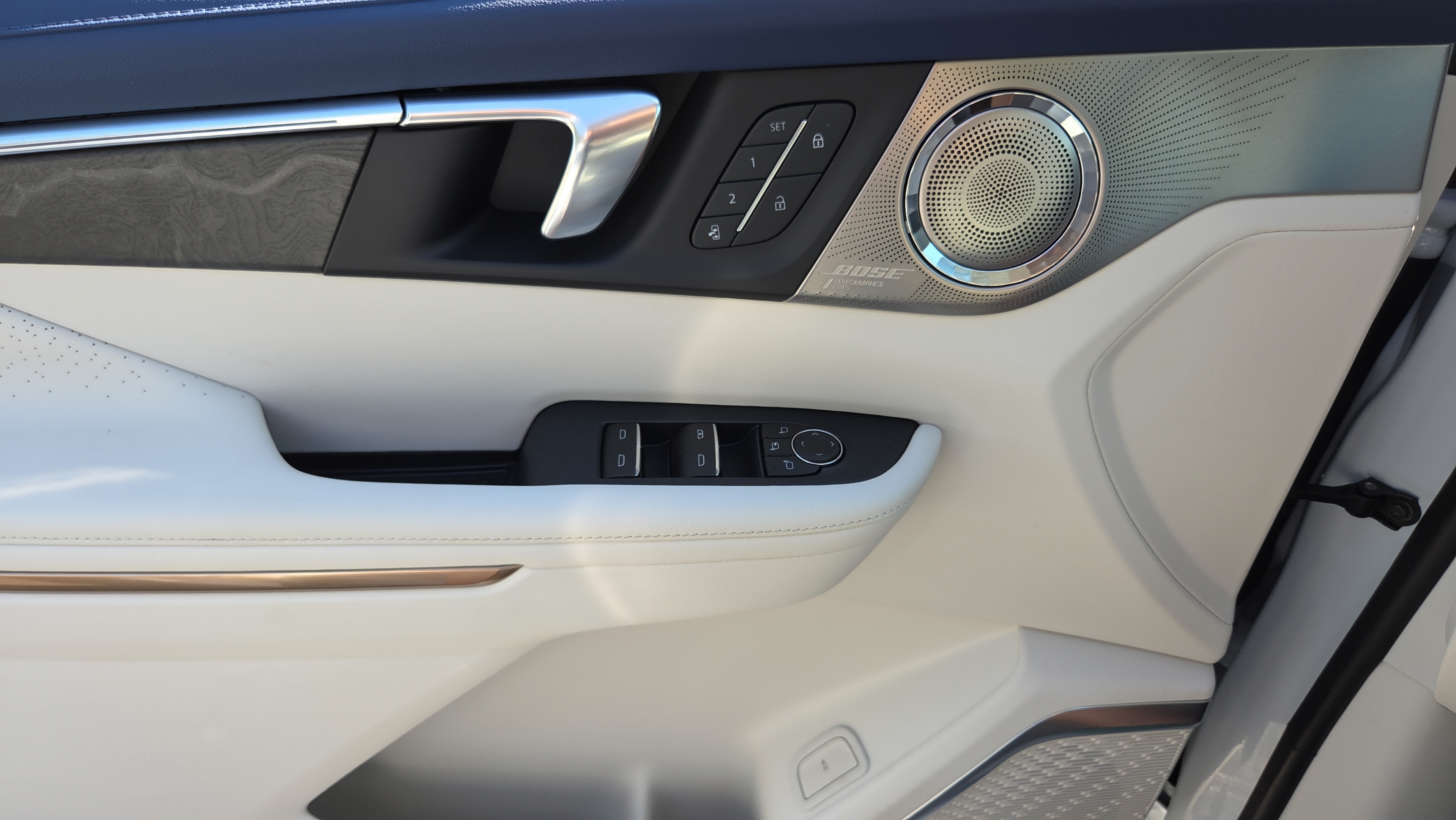 New 2026 Buick Enclave Avenir w/ Super Cruise Package FWD image 26