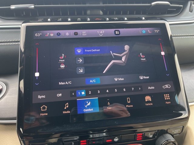 Used 2024 Jeep Grand Cherokee Limited image 23