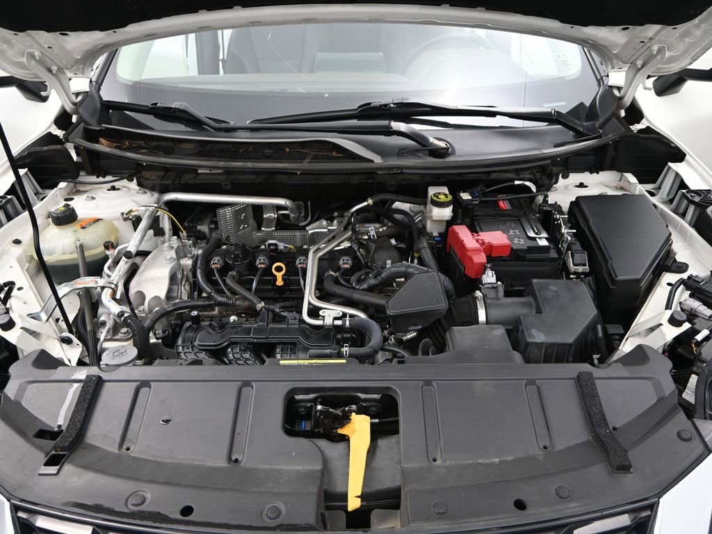 Used 2021 Nissan Rogue SV image 13