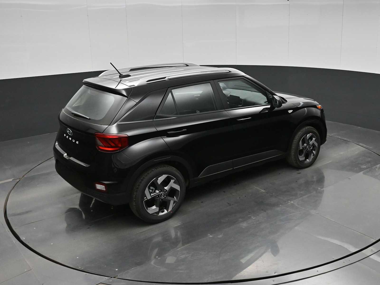 New 2026 Hyundai Venue SEL FWD image 30